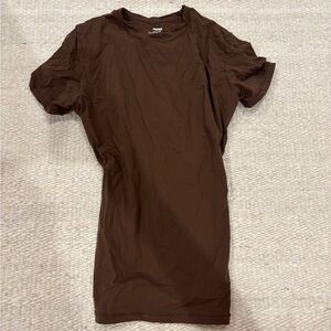 SKIMS Chocolate Short Sleeve Tee